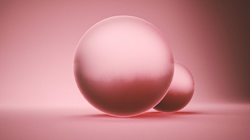 Zwei Glaskugeln mit einem Transparenzverlauf.